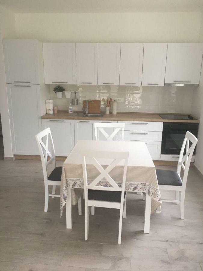 Apartments 4You Vir Zewnętrze zdjęcie