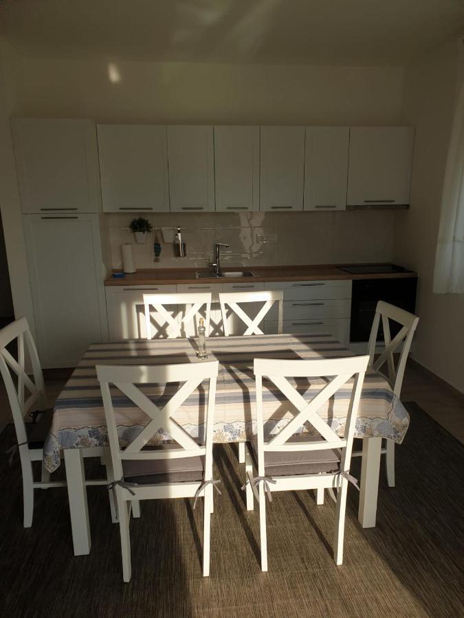 Apartments 4You Vir Zewnętrze zdjęcie