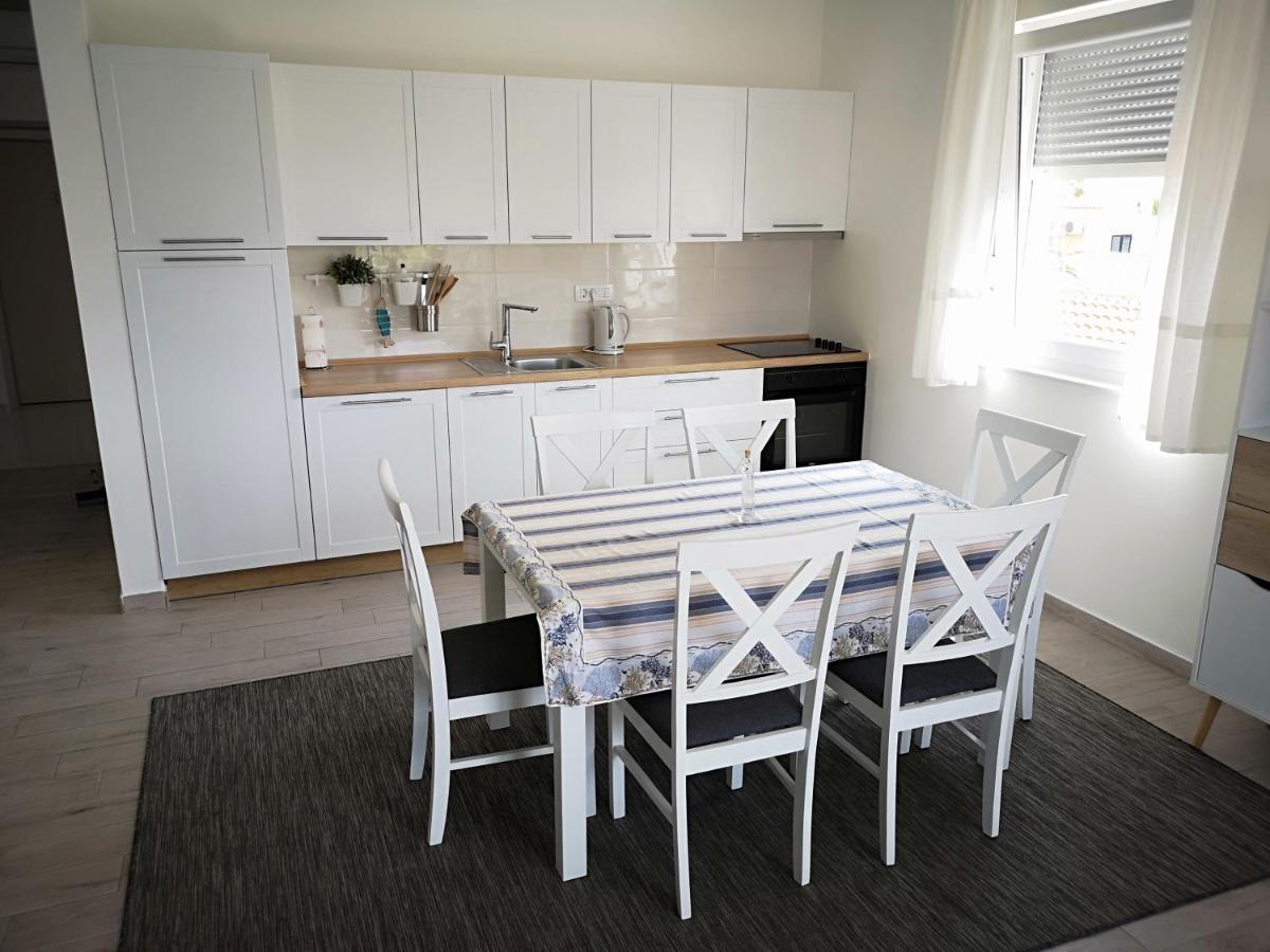 Apartments 4You Vir Zewnętrze zdjęcie
