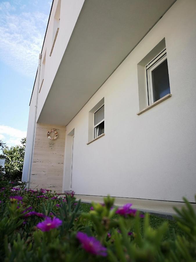 Apartments 4You Vir Zewnętrze zdjęcie